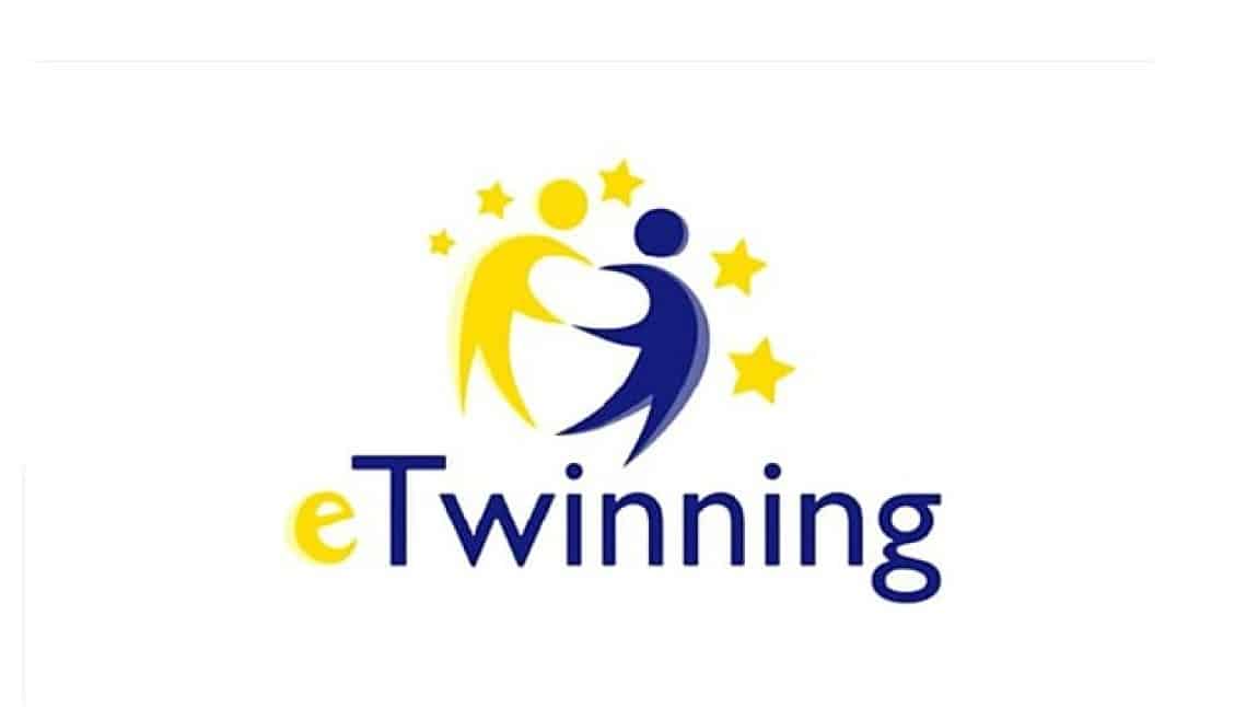 eTwinning Let's Play Sports projesi kapsamında öğrencilerimizden Physical Movements with Music ( Müzikle fiziksel hareketler) aktivitesi...